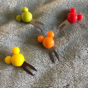 NWOT Disney Corn Holders